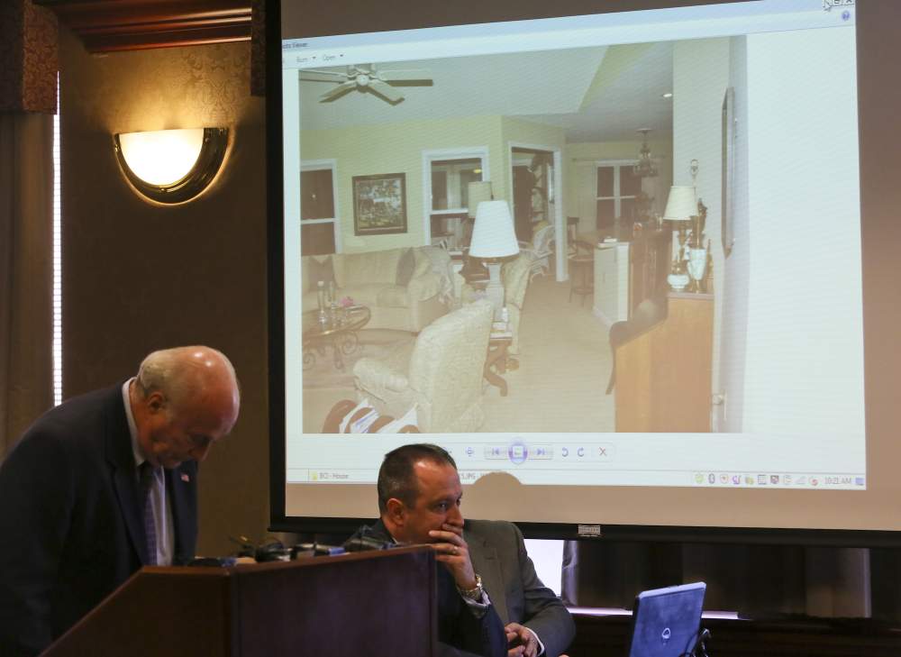 The jury gets a view of Barbara Howe&#39;s Monroe home during the trial of Daniel French