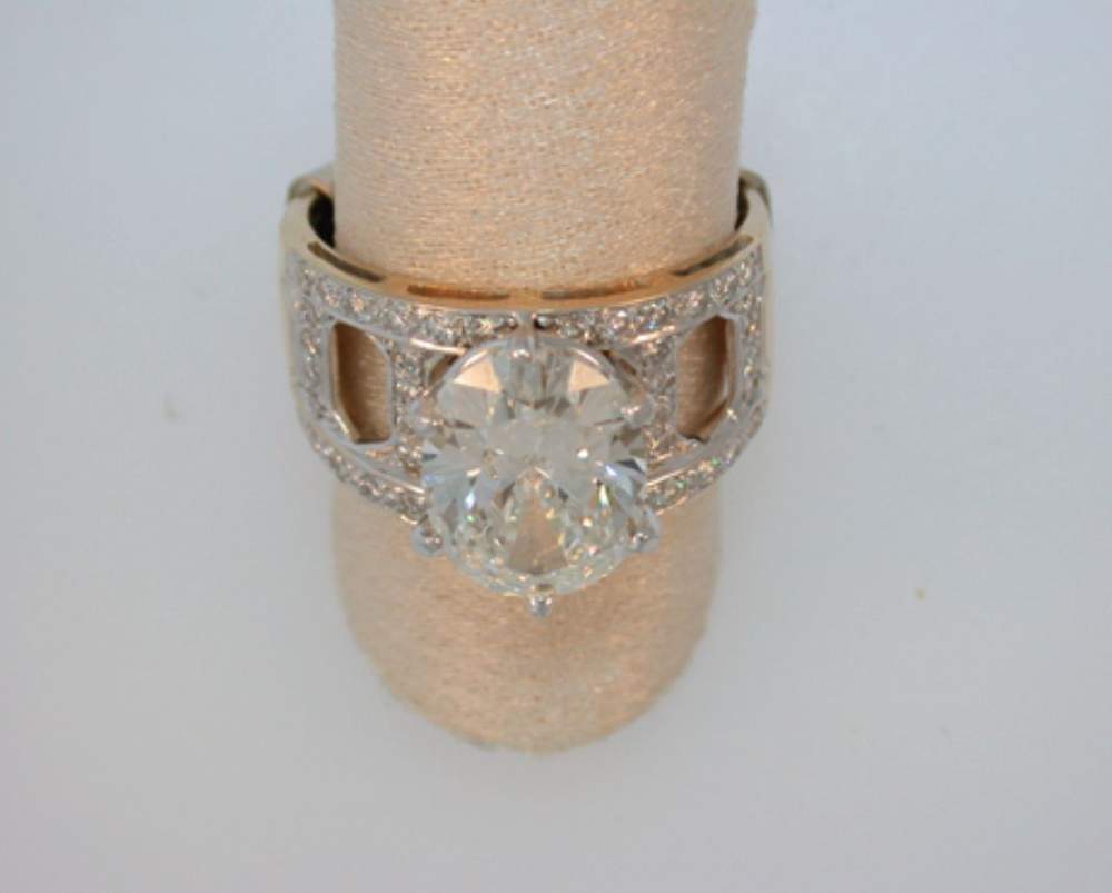 Barbara Howe&#39;s $26,000 diamond ring stolen by Daniel French